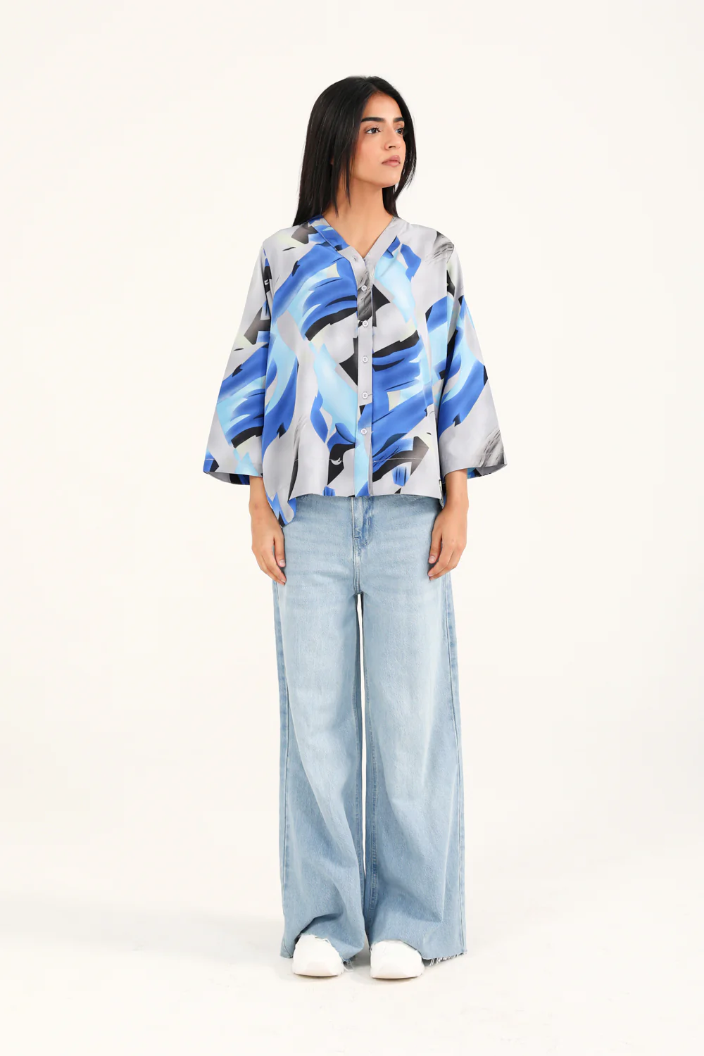 25FWT384-MTO_1 V-NECK PRINTED TOP - Image 1