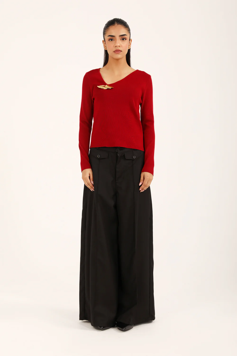 25WFS376-BRG_1 KNIT TOP WITH BROOCH DETAIL - Image 1